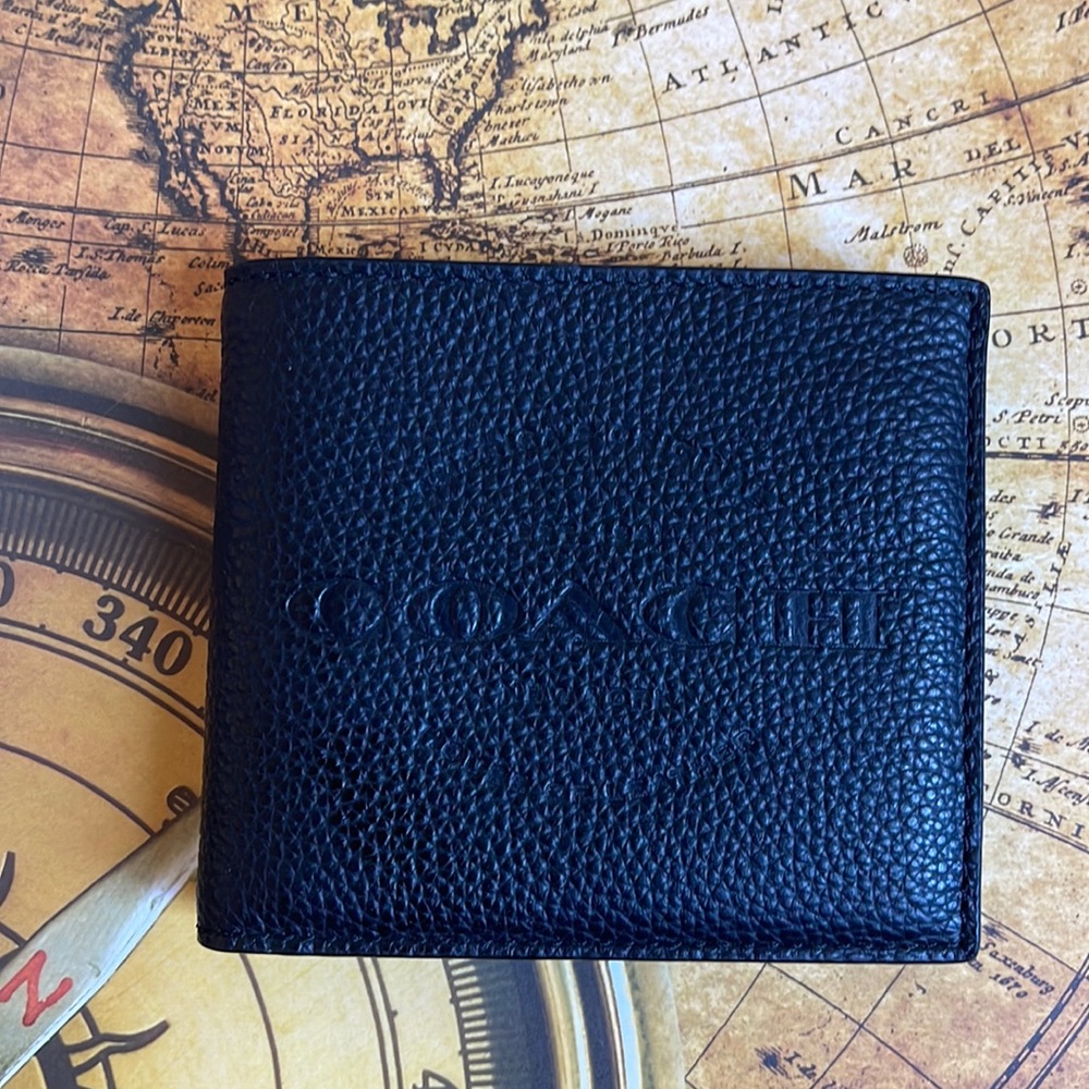 Men’s NWOT Coach Wallet